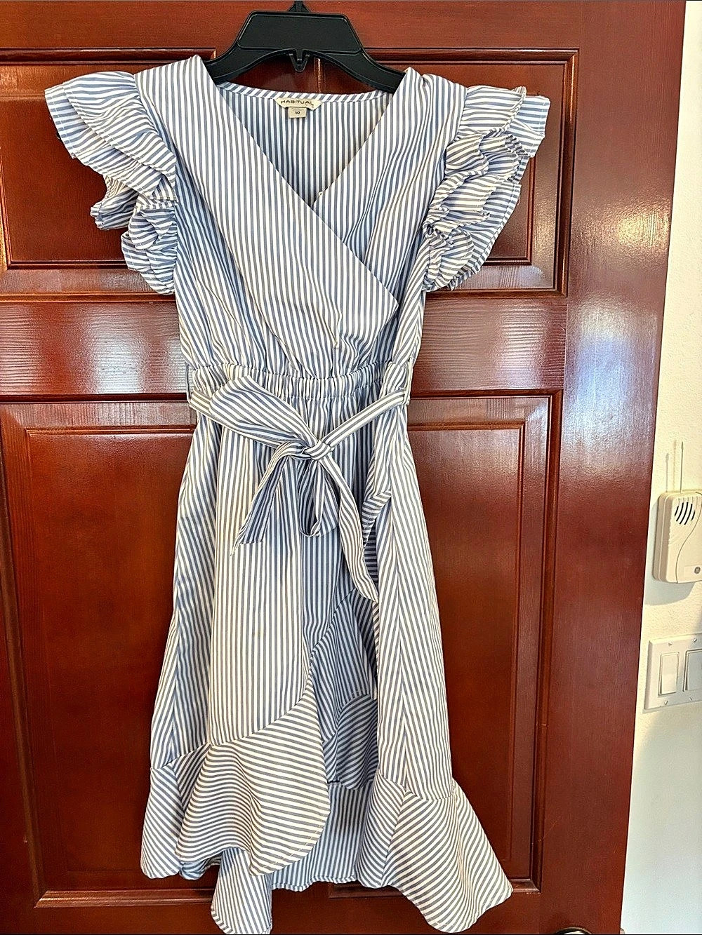 Girls Habitual Striped Ruffle Midi Dress Blue & White Size 10 Like New